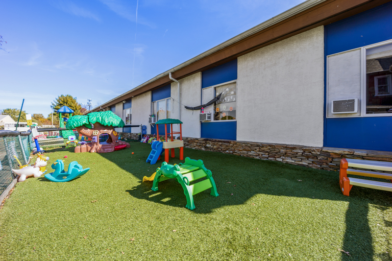 play area outside wide view